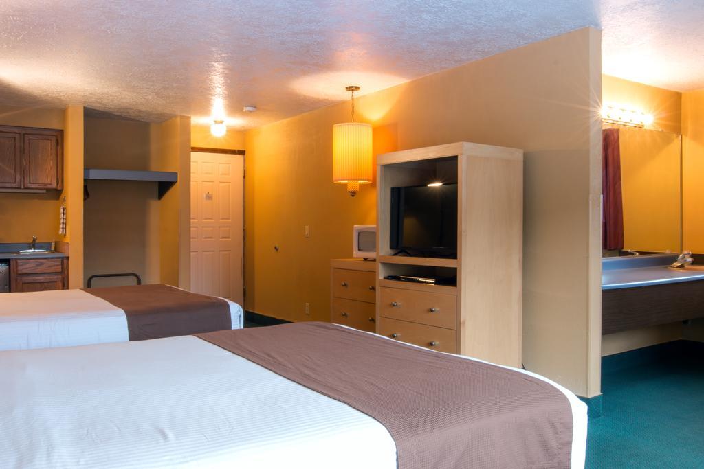 Hi Tide Oceanfront Inn ซีไซด์ ภายนอก รูปภาพ
