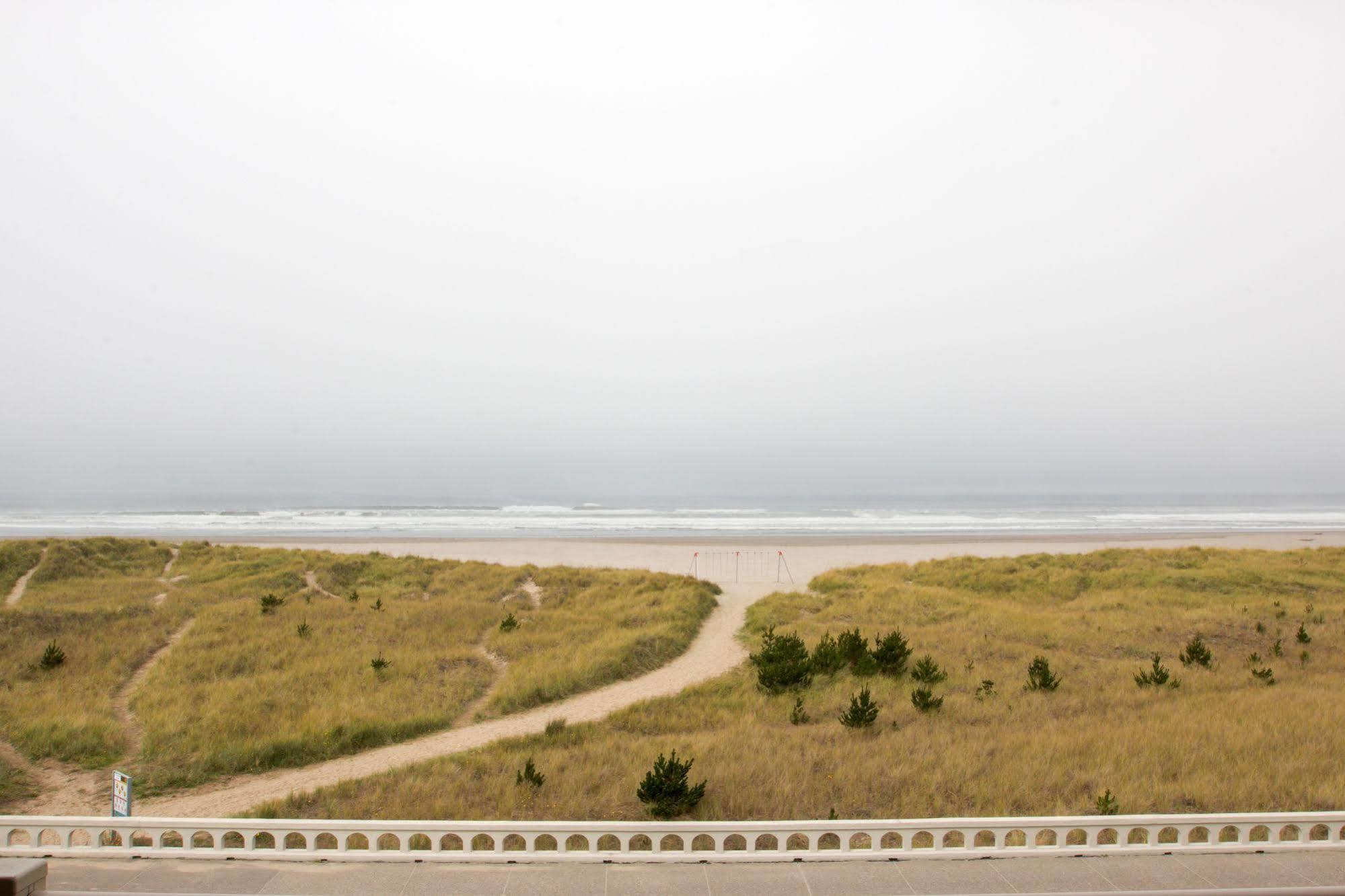 Hi Tide Oceanfront Inn ซีไซด์ ภายนอก รูปภาพ