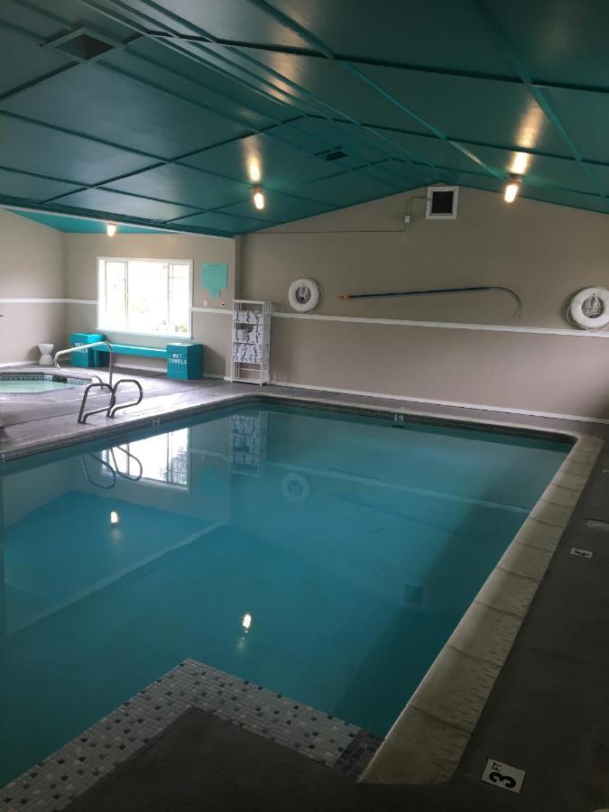 Hi Tide Oceanfront Inn ซีไซด์ ภายนอก รูปภาพ